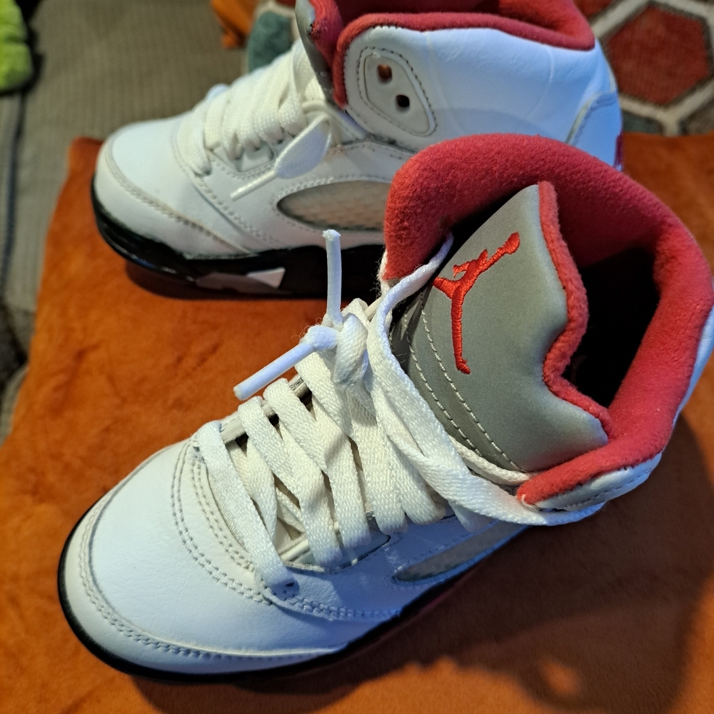 Jordan/Nike Fire Red